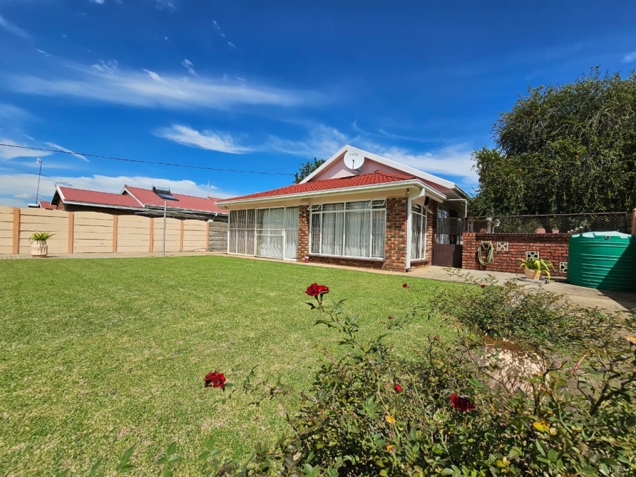 3 Bedroom Property for Sale in Potchefstroom North West
